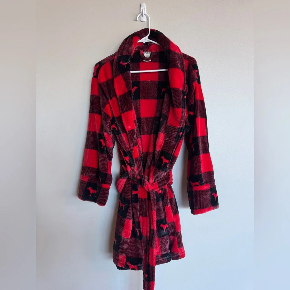 Victoria’s Secret PINK Buffalo Plaid Robe Red Black Checkered Dog Logo Plush M/L